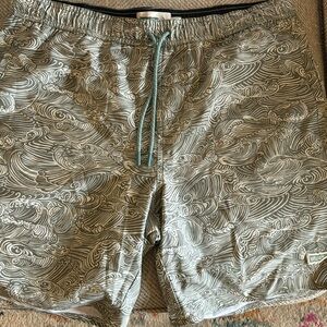 Wellen men’s swim trunks size xl